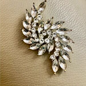 Large Elegant Chico's Silver Rhinestone Leaf Brooch